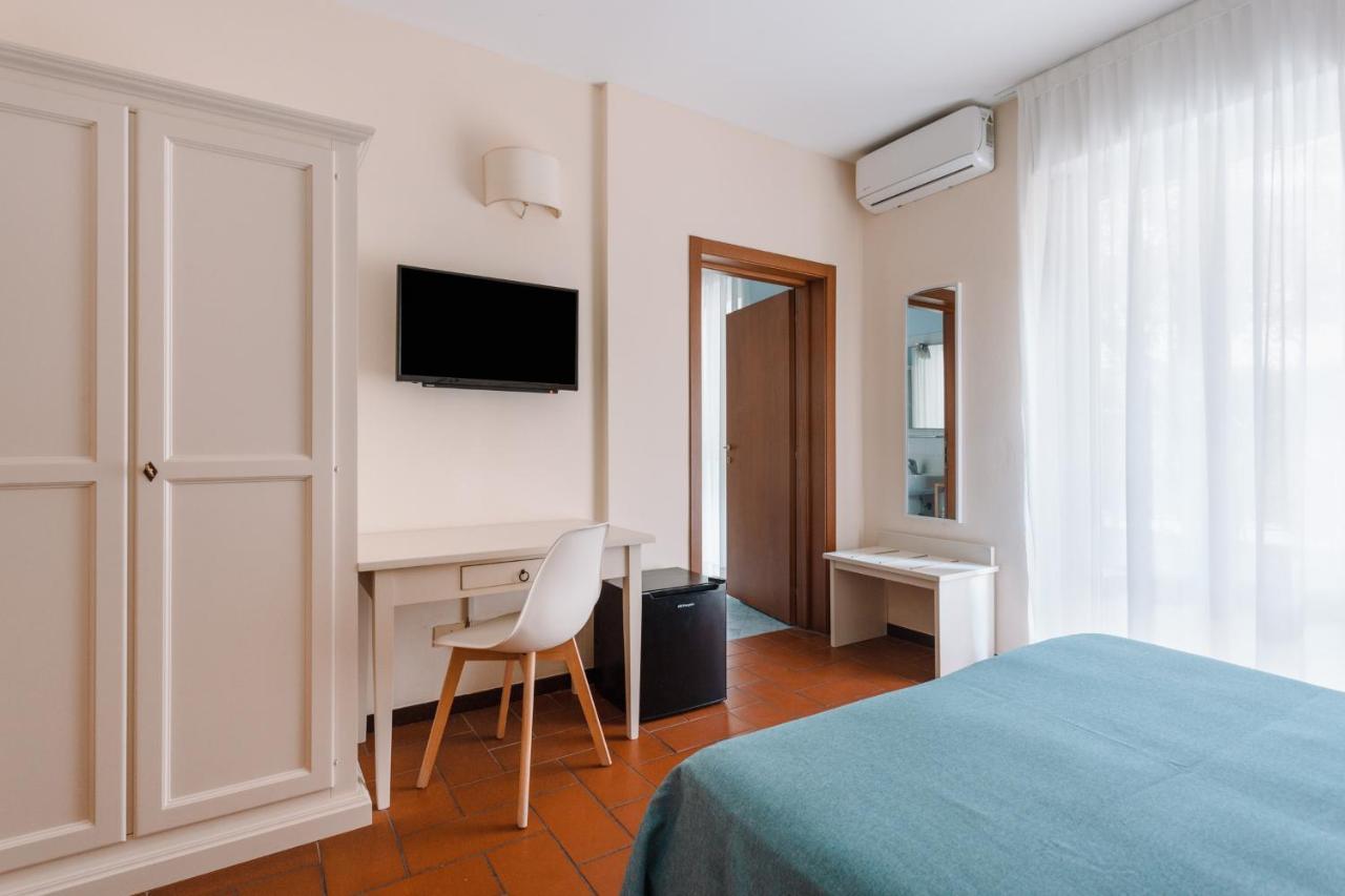 Hotel Milton Marina di Pietrasanta Ngoại thất bức ảnh